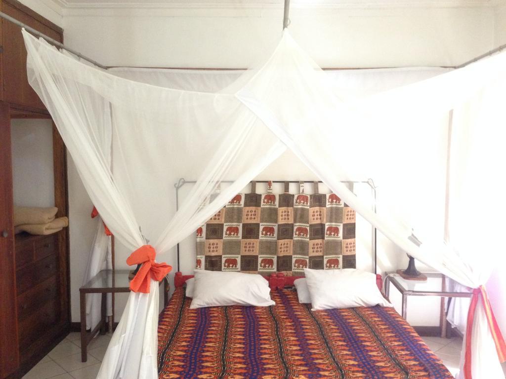 Outpost Lodge Arusha Quarto foto